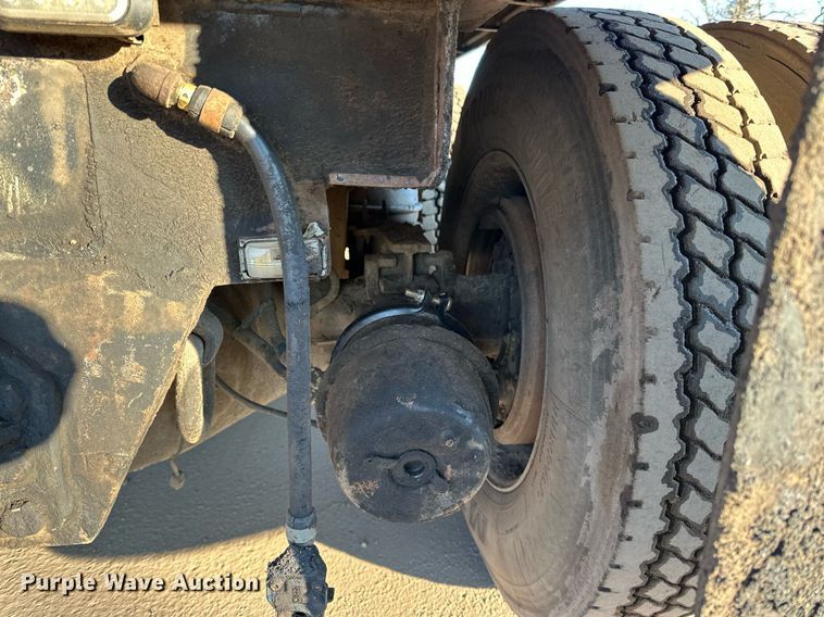 image for item DQ7414 2007 Kenworth  T800 dump truck