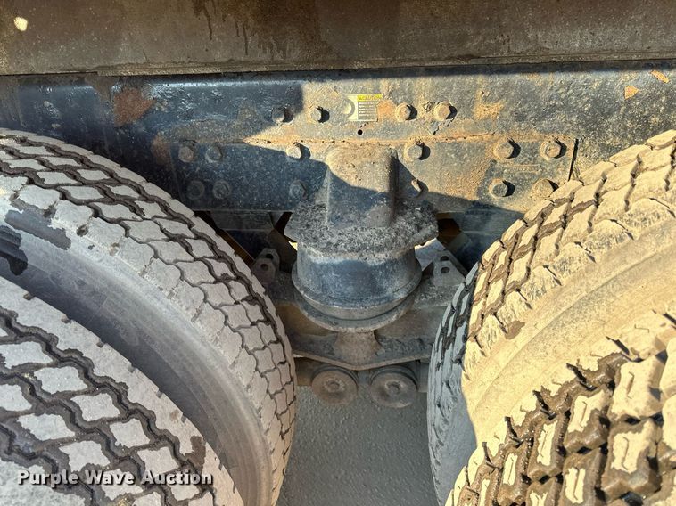 image for item DQ7414 2007 Kenworth  T800 dump truck