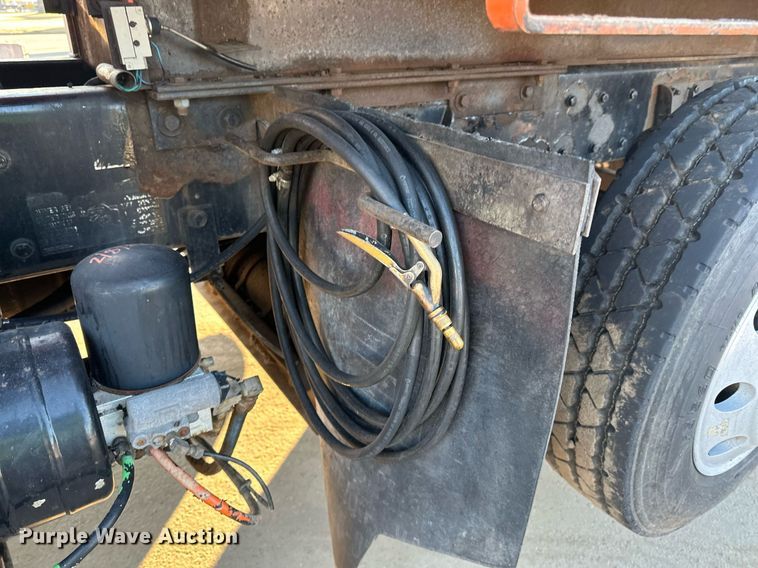 image for item DQ7414 2007 Kenworth  T800 dump truck