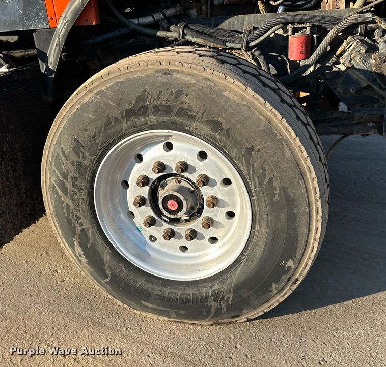 image for item DQ7414 2007 Kenworth  T800 dump truck