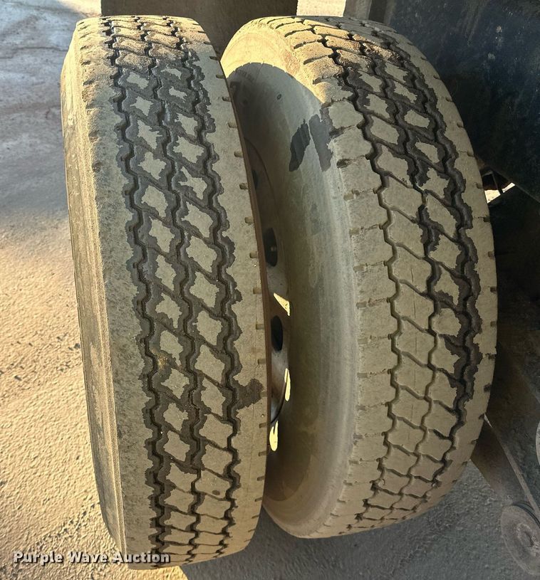 image for item DQ7414 2007 Kenworth  T800 dump truck