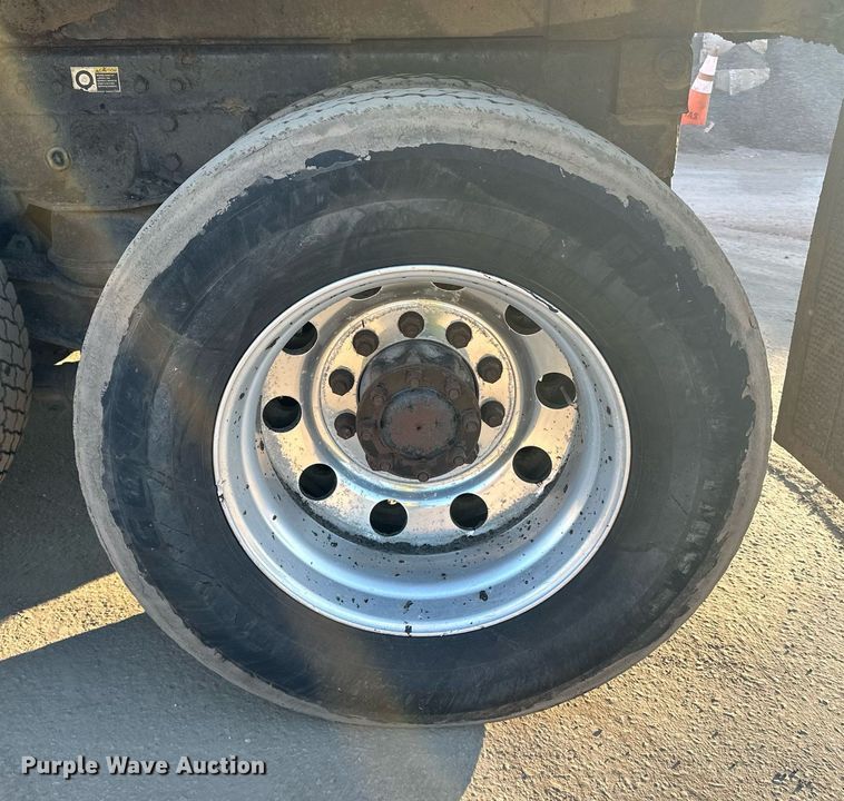 image for item DQ7414 2007 Kenworth  T800 dump truck