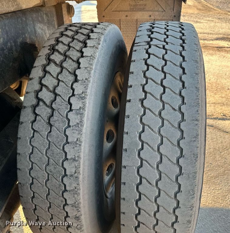 image for item DQ7414 2007 Kenworth  T800 dump truck