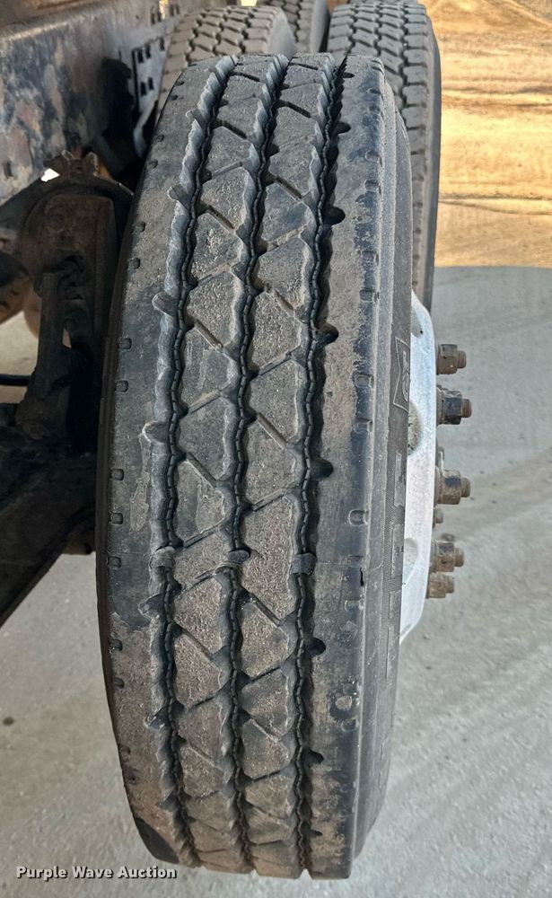 image for item DQ7414 2007 Kenworth  T800 dump truck