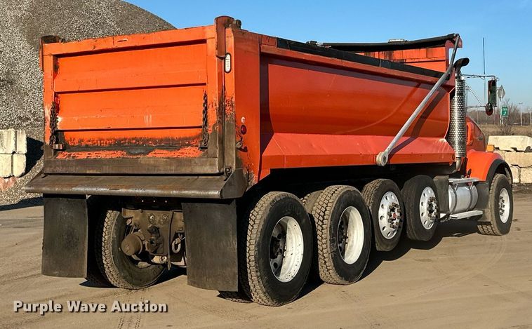 image for item DQ7415 2007 Kenworth  T800 dump truck
