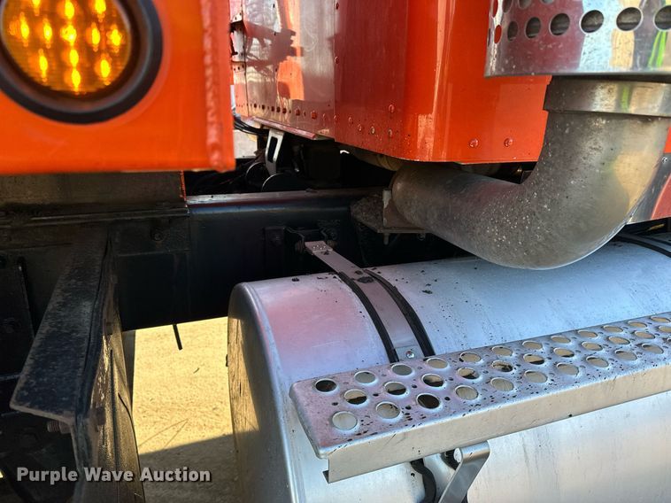 image for item DQ7415 2007 Kenworth  T800 dump truck