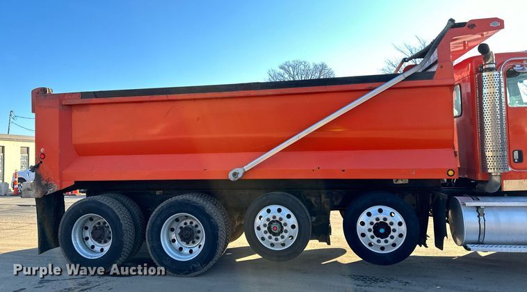 image for item DQ7415 2007 Kenworth  T800 dump truck