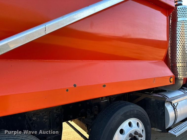 image for item DQ7415 2007 Kenworth  T800 dump truck