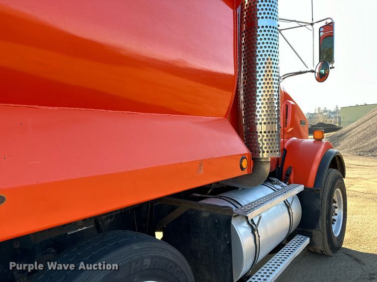 image for item DQ7415 2007 Kenworth  T800 dump truck