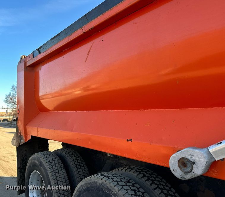 image for item DQ7415 2007 Kenworth  T800 dump truck