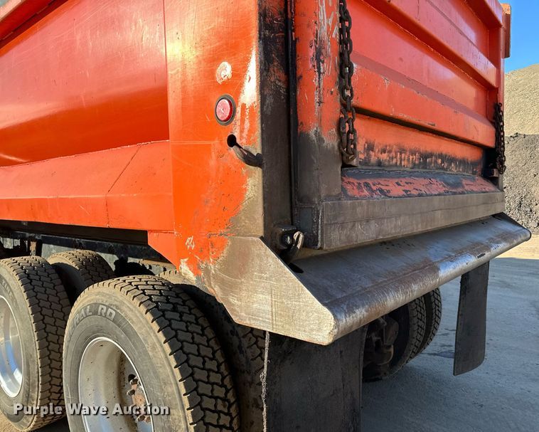 image for item DQ7415 2007 Kenworth  T800 dump truck