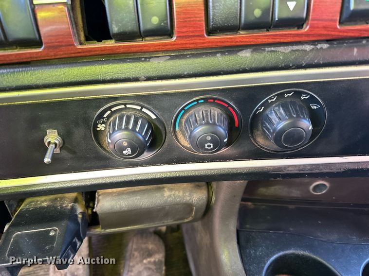 image for item DQ7415 2007 Kenworth  T800 dump truck