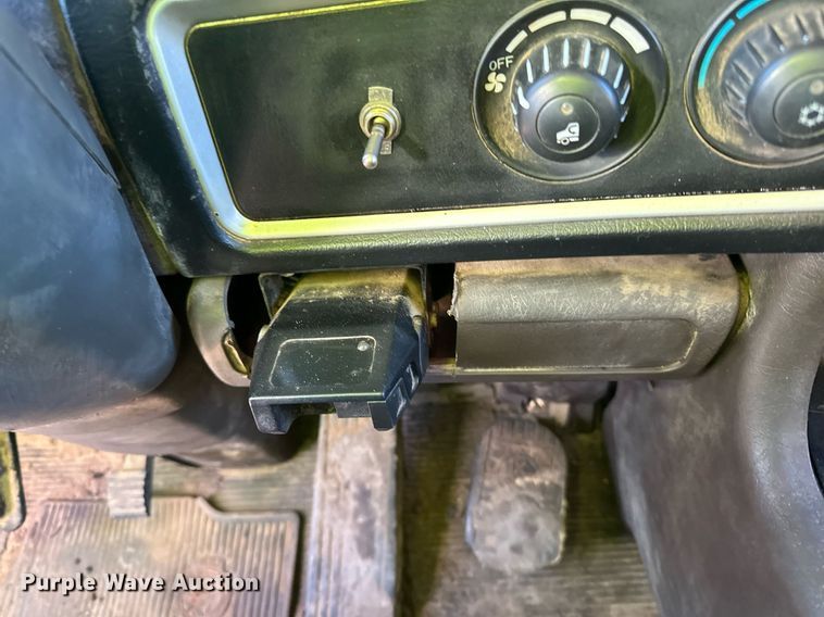 image for item DQ7415 2007 Kenworth  T800 dump truck