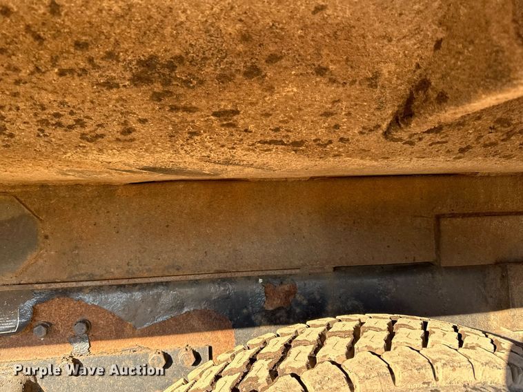 image for item DQ7415 2007 Kenworth  T800 dump truck