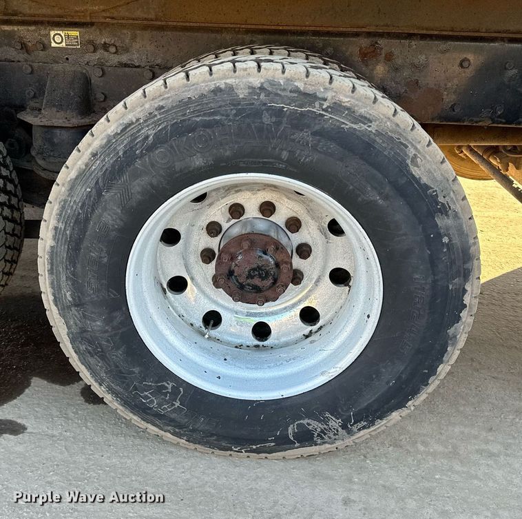 image for item DQ7415 2007 Kenworth  T800 dump truck