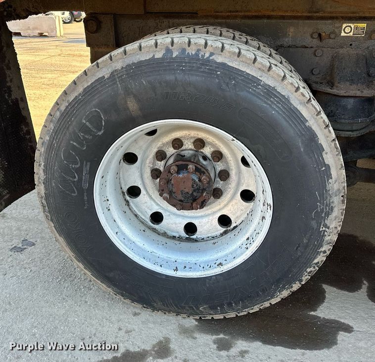 image for item DQ7415 2007 Kenworth  T800 dump truck