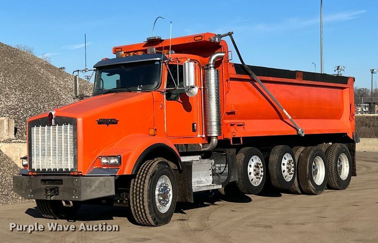 image for item DQ7416 2007 Kenworth  T800 dump truck