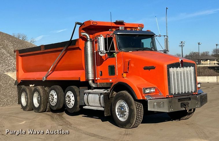 image for item DQ7416 2007 Kenworth  T800 dump truck