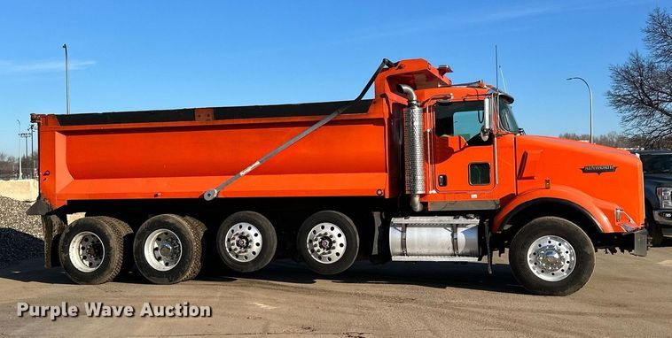 image for item DQ7416 2007 Kenworth  T800 dump truck