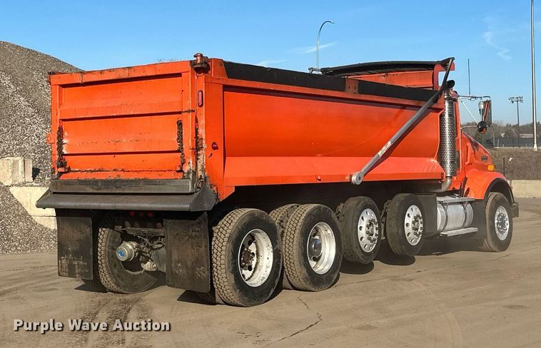 image for item DQ7416 2007 Kenworth  T800 dump truck