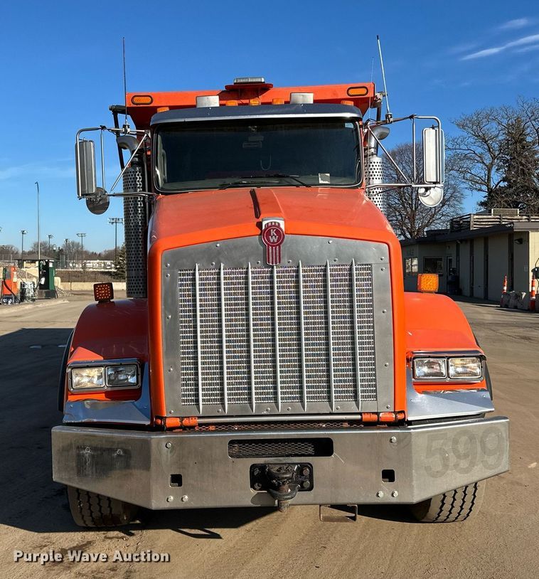image for item DQ7416 2007 Kenworth  T800 dump truck