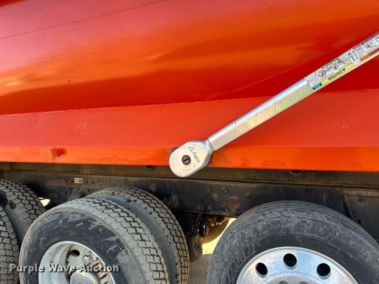 image for item DQ7416 2007 Kenworth  T800 dump truck