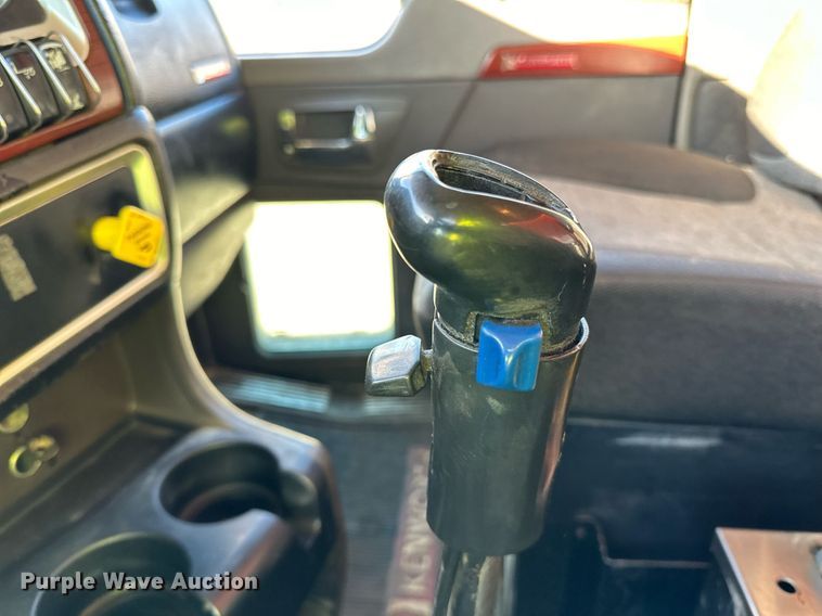 image for item DQ7416 2007 Kenworth  T800 dump truck