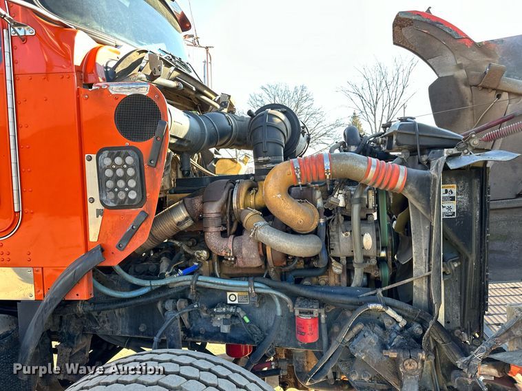 image for item DQ7416 2007 Kenworth  T800 dump truck