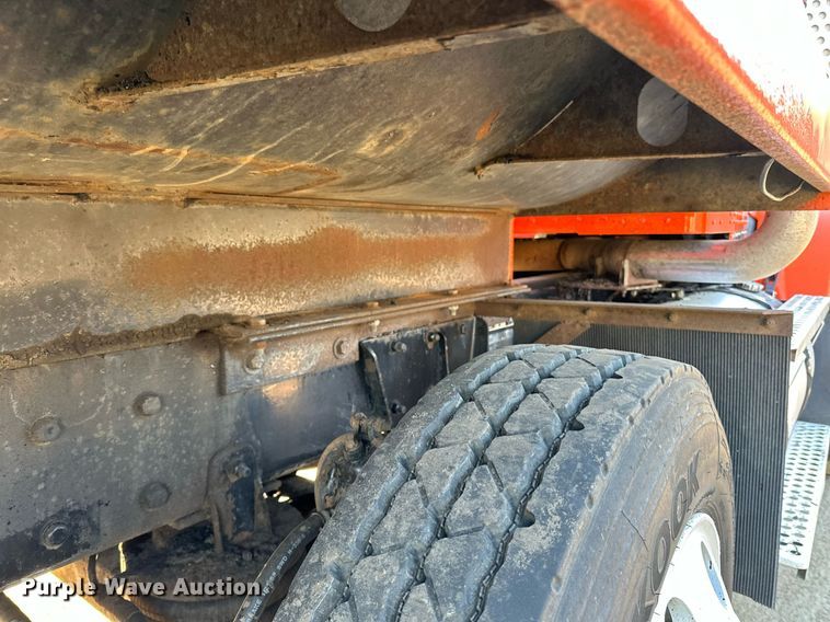 image for item DQ7416 2007 Kenworth  T800 dump truck