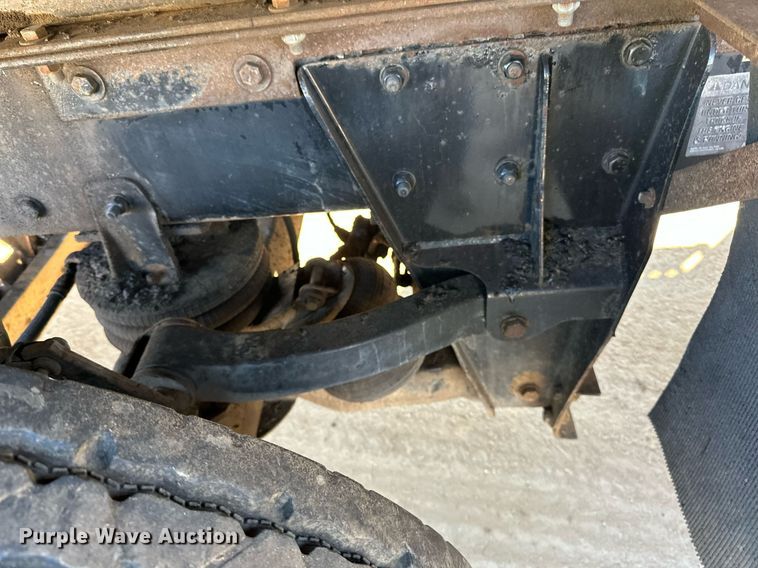 image for item DQ7416 2007 Kenworth  T800 dump truck