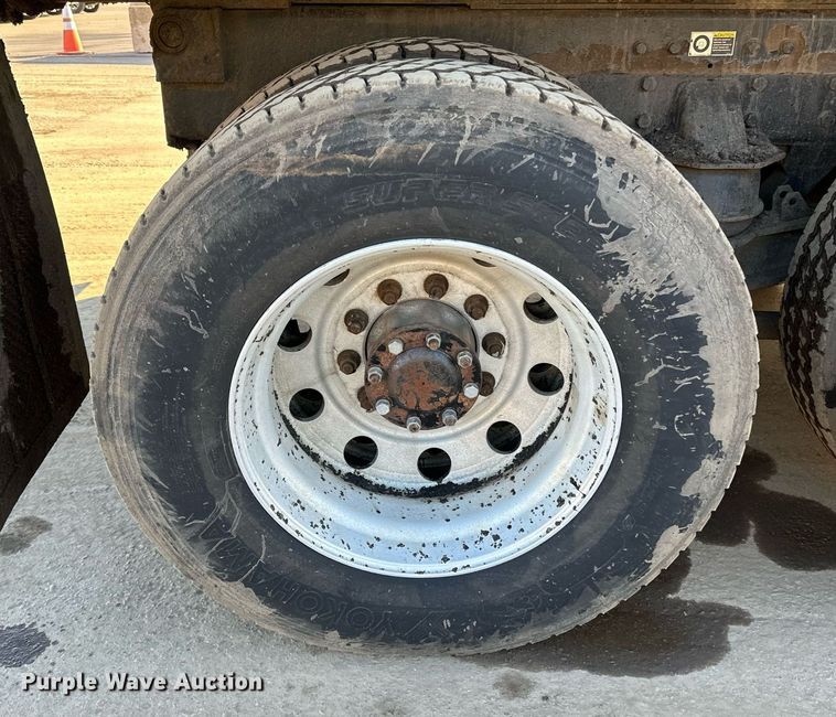 image for item DQ7416 2007 Kenworth  T800 dump truck