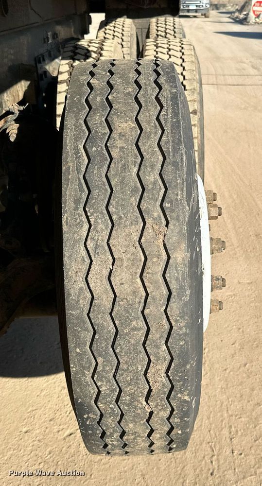 image for item DQ7416 2007 Kenworth  T800 dump truck