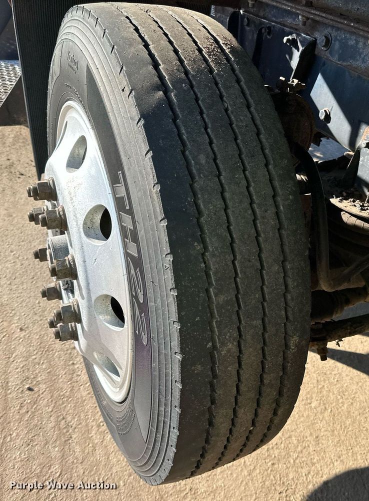 image for item DQ7416 2007 Kenworth  T800 dump truck