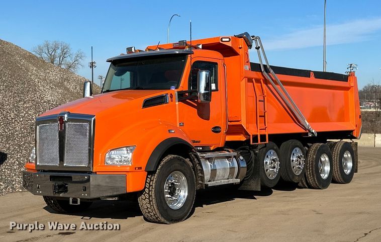 image for item DQ7417 2021 Kenworth  T880 dump truck