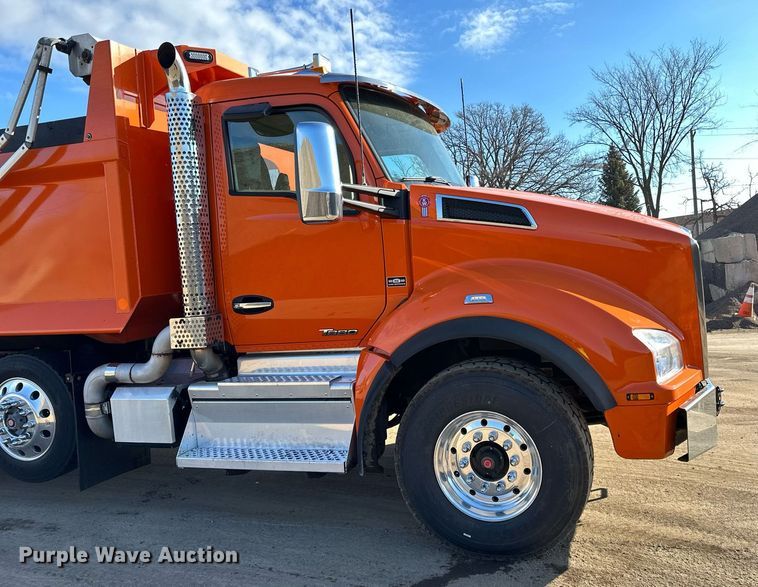 image for item DQ7417 2021 Kenworth  T880 dump truck