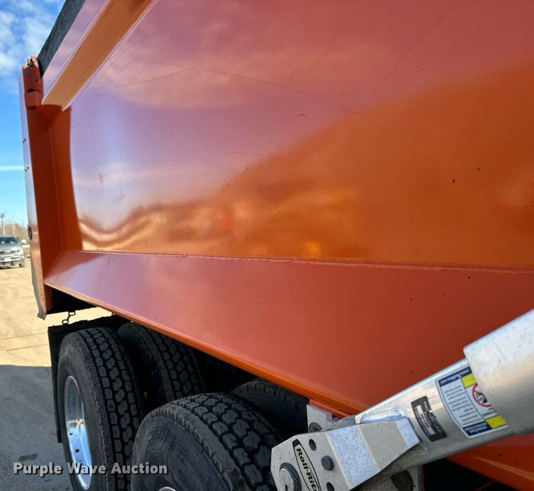 image for item DQ7417 2021 Kenworth  T880 dump truck