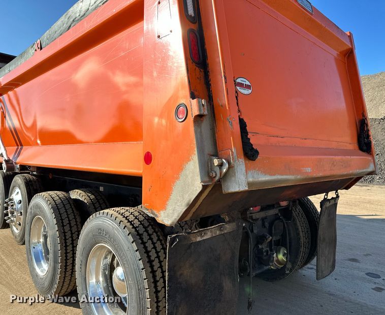 image for item DQ7417 2021 Kenworth  T880 dump truck