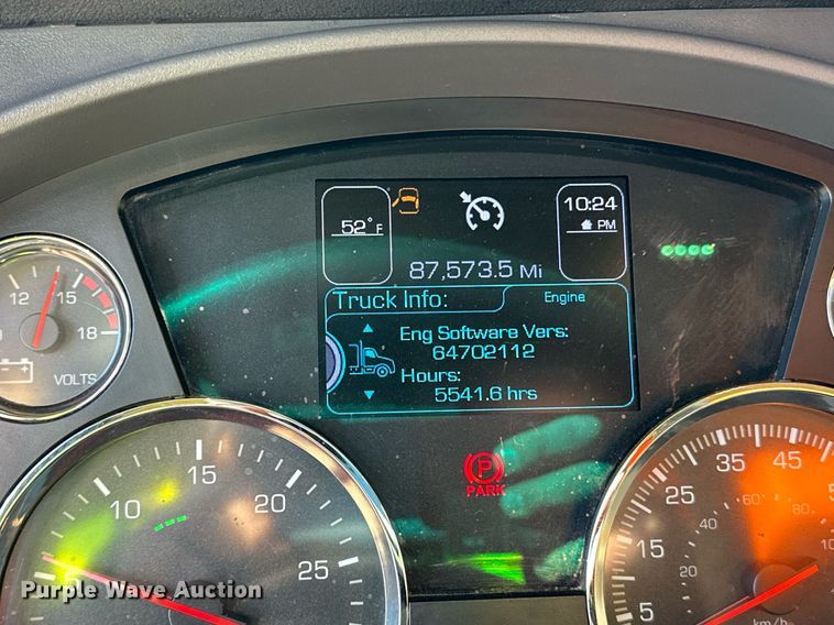 image for item DQ7417 2021 Kenworth  T880 dump truck