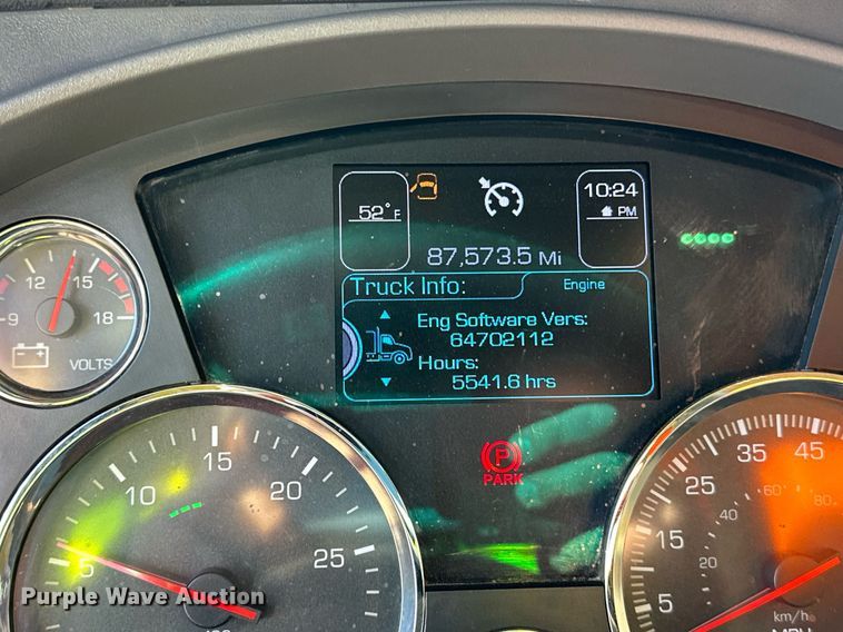 image for item DQ7417 2021 Kenworth  T880 dump truck