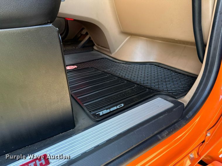 image for item DQ7417 2021 Kenworth  T880 dump truck