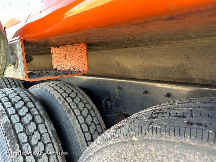 image for item DQ7417 2021 Kenworth  T880 dump truck