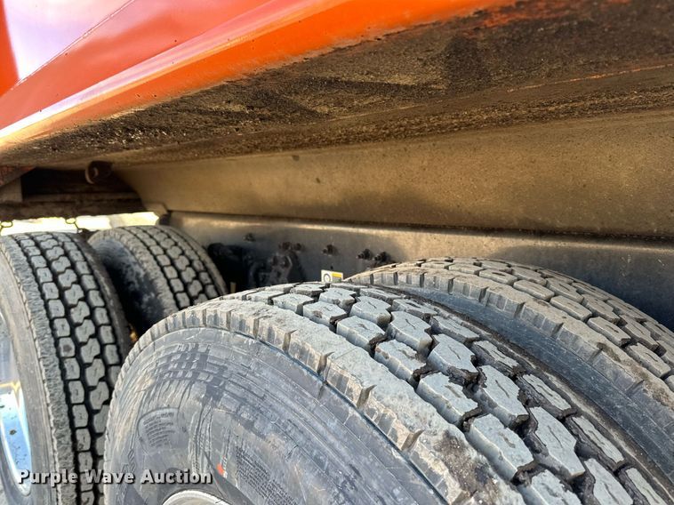 image for item DQ7417 2021 Kenworth  T880 dump truck