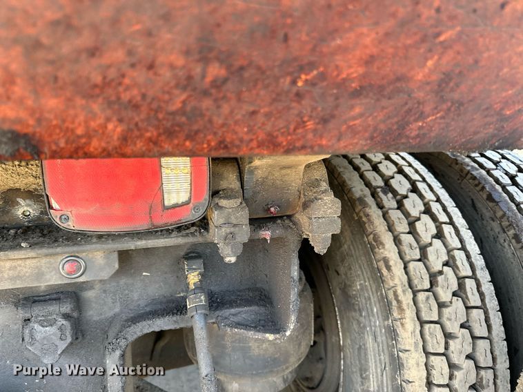 image for item DQ7417 2021 Kenworth  T880 dump truck