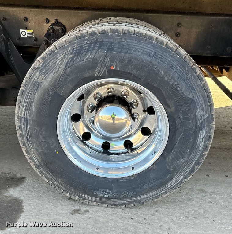 image for item DQ7417 2021 Kenworth  T880 dump truck