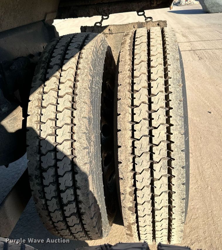 image for item DQ7417 2021 Kenworth  T880 dump truck