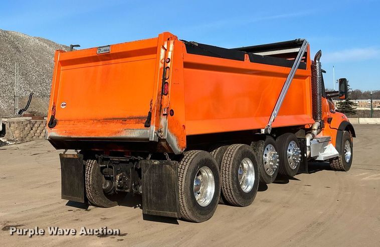 image for item DQ7418 2021 Kenworth  T880 dump truck