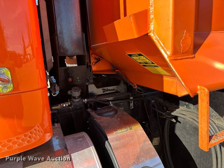 image for item DQ7418 2021 Kenworth  T880 dump truck