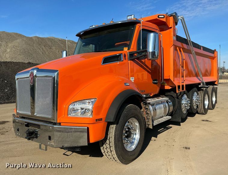 image for item DQ7418 2021 Kenworth  T880 dump truck