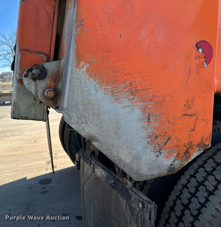 image for item DQ7418 2021 Kenworth  T880 dump truck