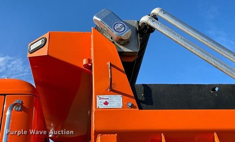 image for item DQ7418 2021 Kenworth  T880 dump truck